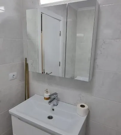 Apartment Apartament 2 Cu 2 Bai Butoaie *